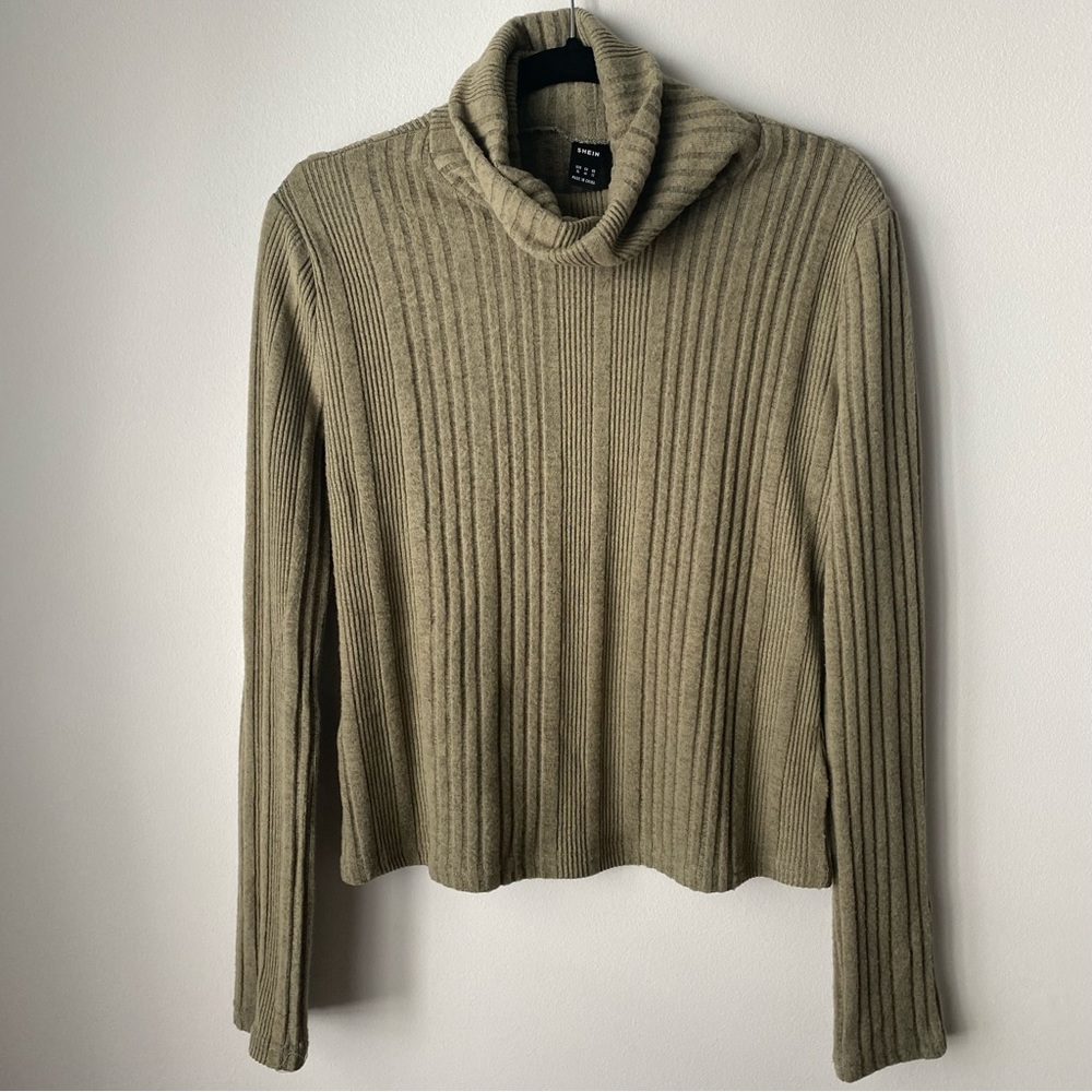 Sage green turtleneck XL NWOT